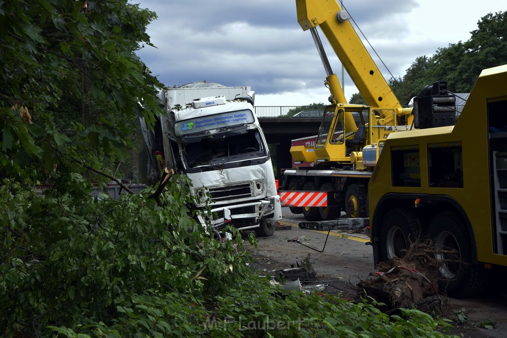 Schwerer VU A 3 Rich Oberhausen Hoehe AK Leverkusen P779.JPG - Miklos Laubert